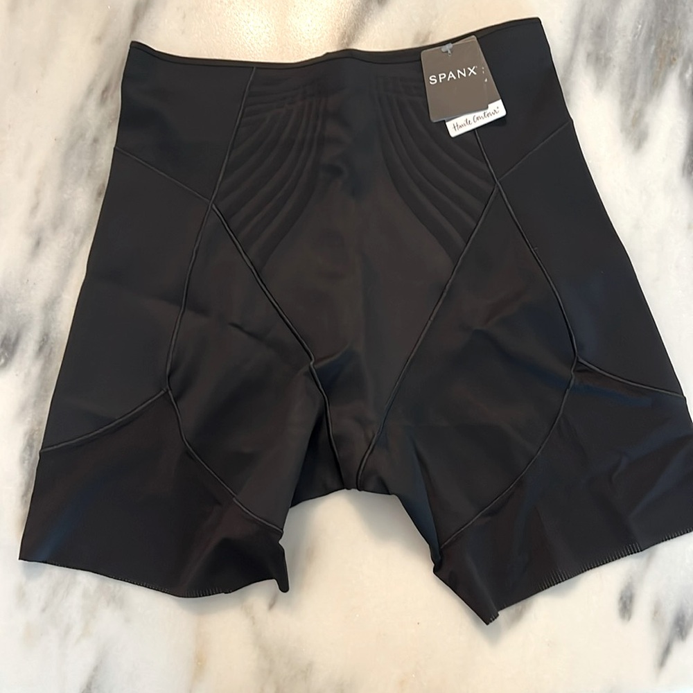 Spanx Haute Contour bike short very black size M